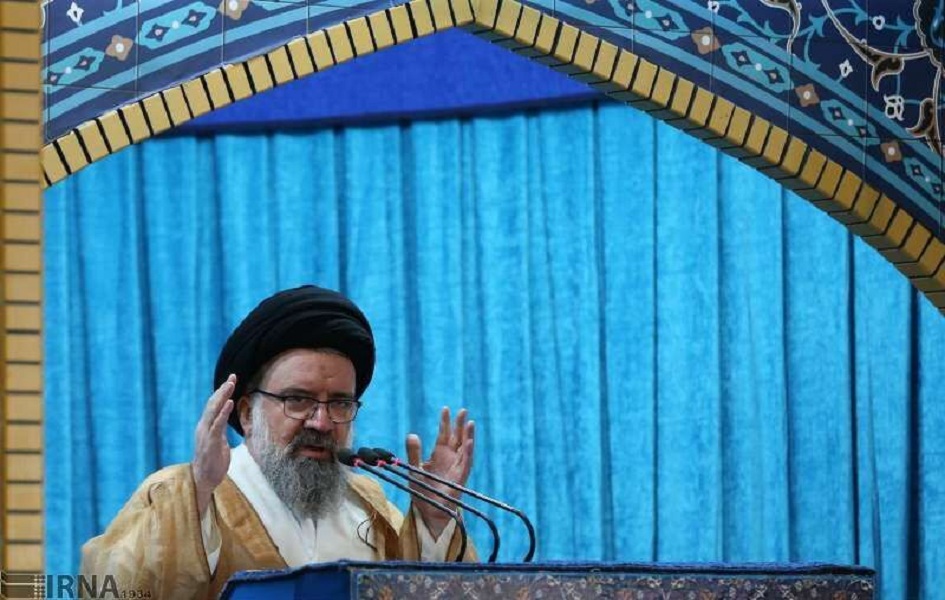 خطيب جمعة طهران: إيران لن تفاوض أميركا في ظروف غير متكافئة 