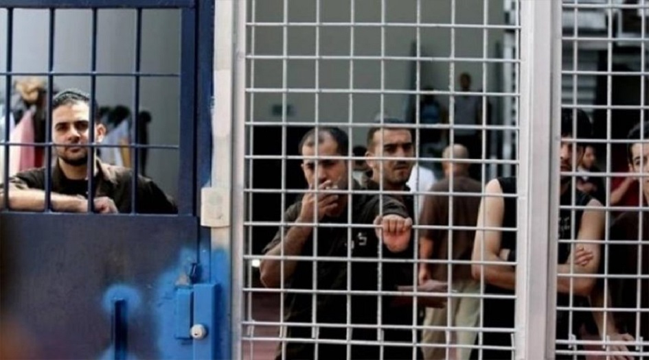 6 أسرى فلسطينيين بينهم أسيرة يواصلون الإضراب