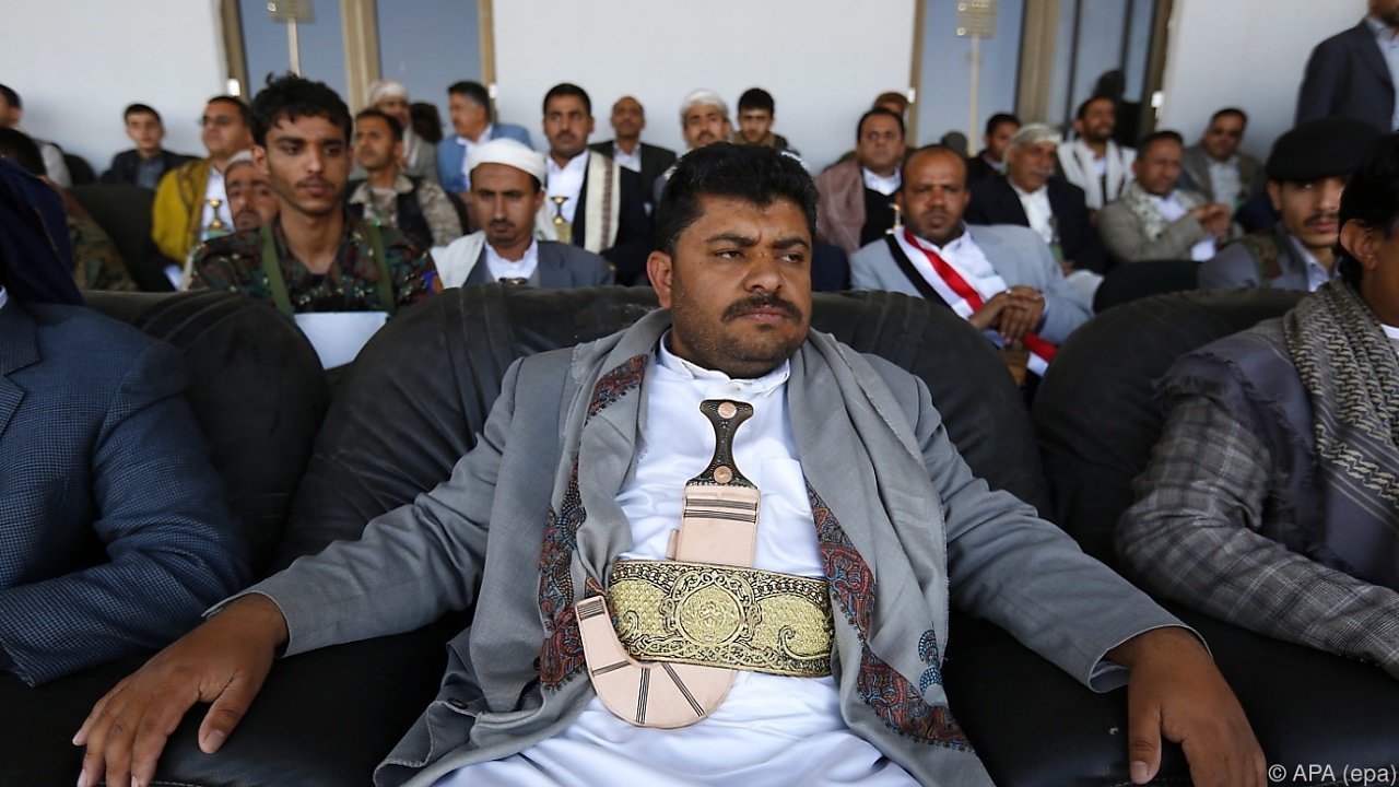 الحوثي يدعو السودان الى التشاور بشأن الأسرى
