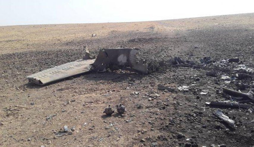 شاهد .. سقوط طائرة عسكرية تركية داخل الأراضي السورية