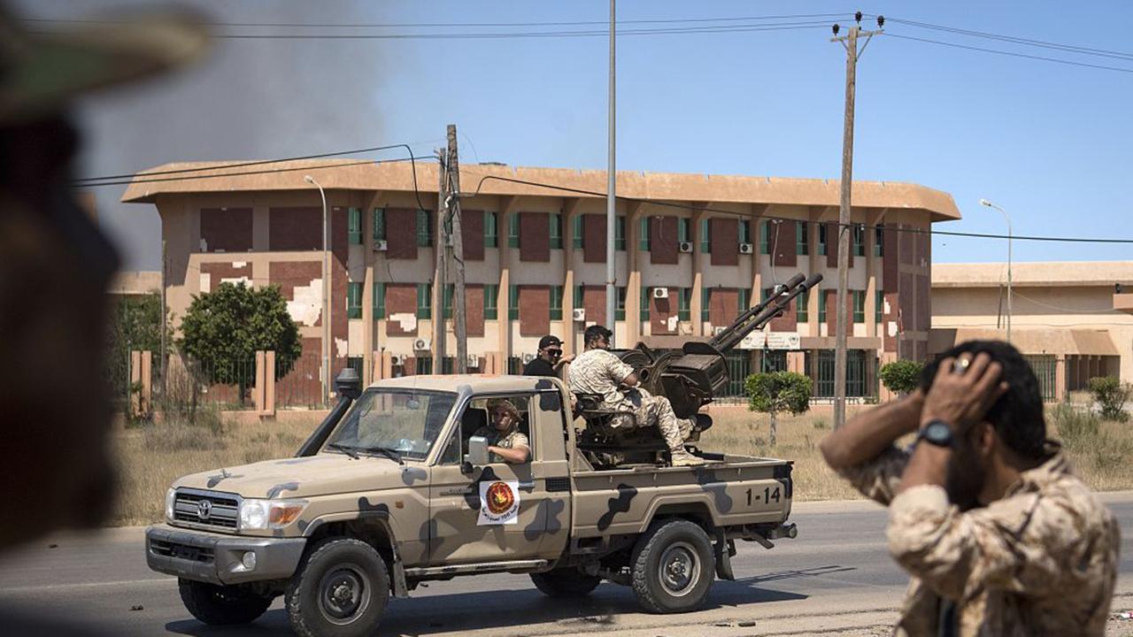 ليبيا.. قوات حفتر تعلن سيطرتها على العزيزية
