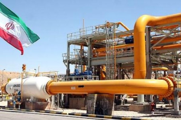 شینهوا: آمریکا در متوقف کردن رشد صنعت نفت ایران ناموفق بود