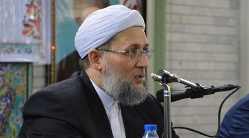 عالم دين سني: حب الحسين (ع) جمع قلوب الشيعة والسنة في مسيرة الاربعين