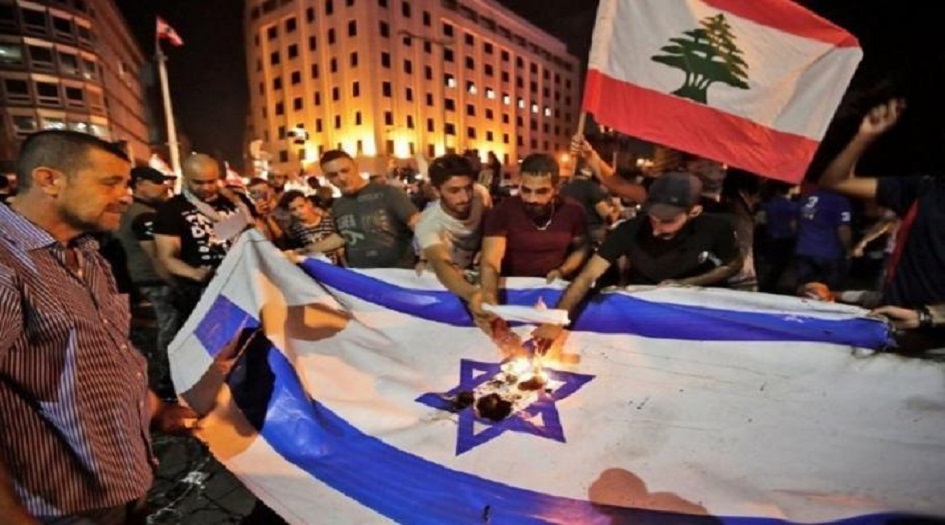 حرق لعلم أمريكا و"إسرائيل" بمظاهرات لبنان ورسائل ود لفلسطين