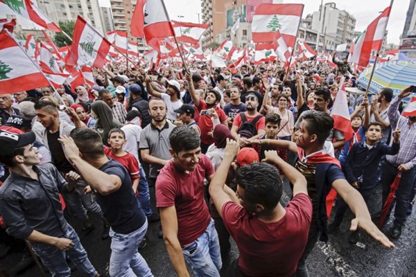 روز هشتم تظاهرات لبنان : «میشل عون» سخنرانی می‌کند