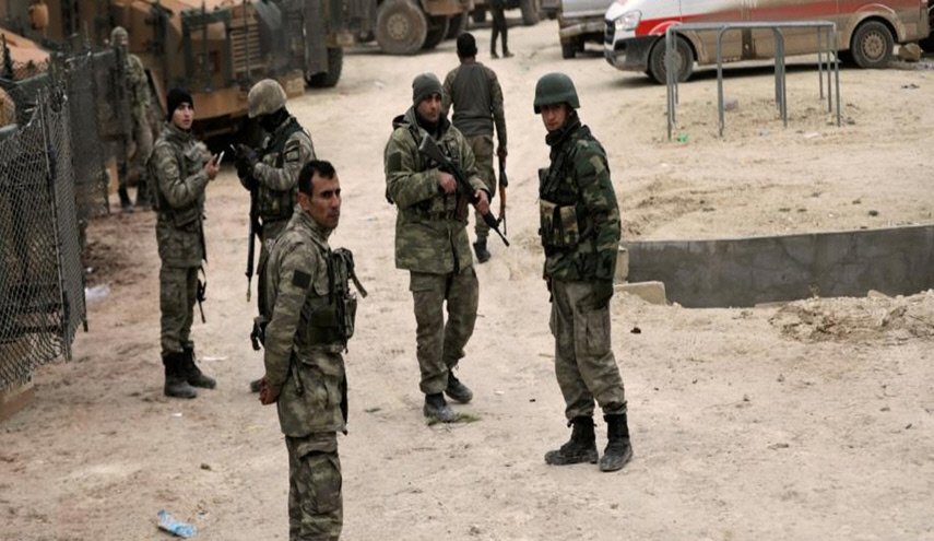 انتشار فيديو لمسلحين مدعومين من تركيا ينكلون بجثة مقاتلة كردية