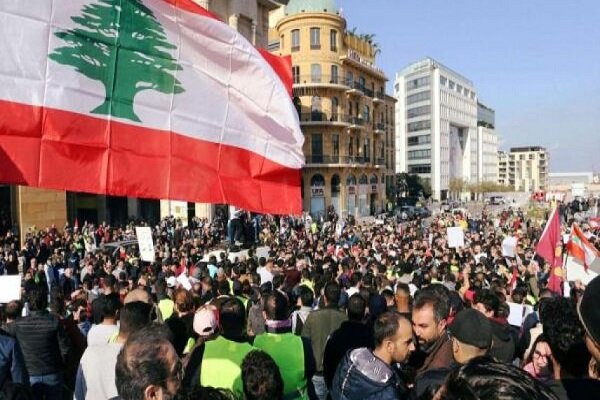نهمین روز اعتراضات لبنان:  قدردانی از عملکرد مقاومت در برابر داعش