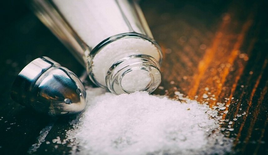 دراسة تكشف أثر تناول كميات كبيرة من الملح على الدماغ!