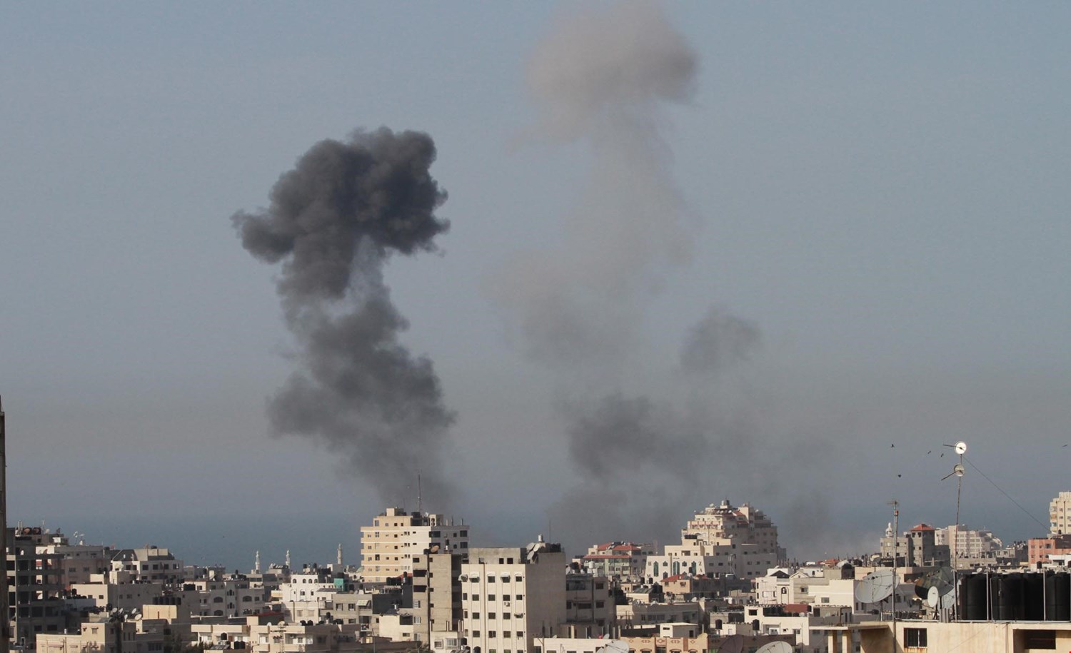 حمله توپخانه‌ای رژیم صهیونیستی به غزه 