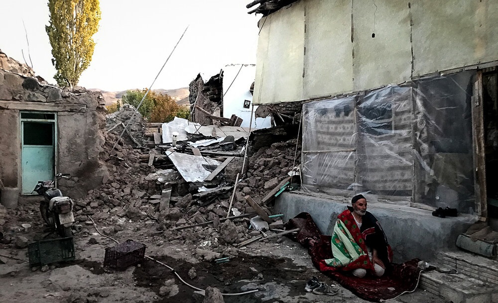 تصاویری از خسارات زلزله در روستا های ورزقان و ورنکش 