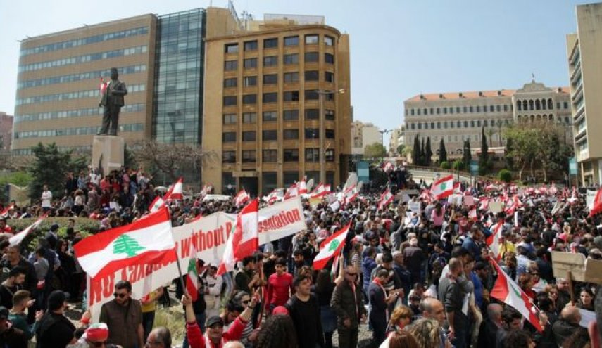 تواصل التظاهرات في بيروت ومناطق لبنانية اخرى
