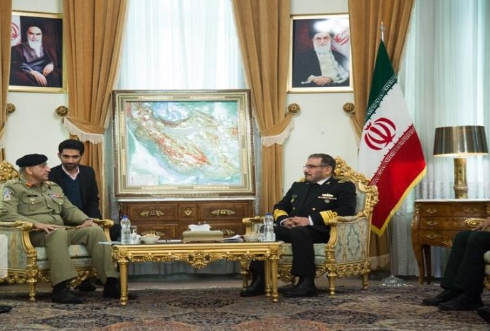 شمخاني: النهج الإيراني يرتكز على تقوية العلاقات مع دول المنطقة وجيرانها