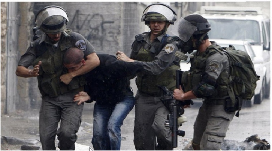 قوات الاحتلال تعتقل 8 فلسطينيين من الضفة المحتلة