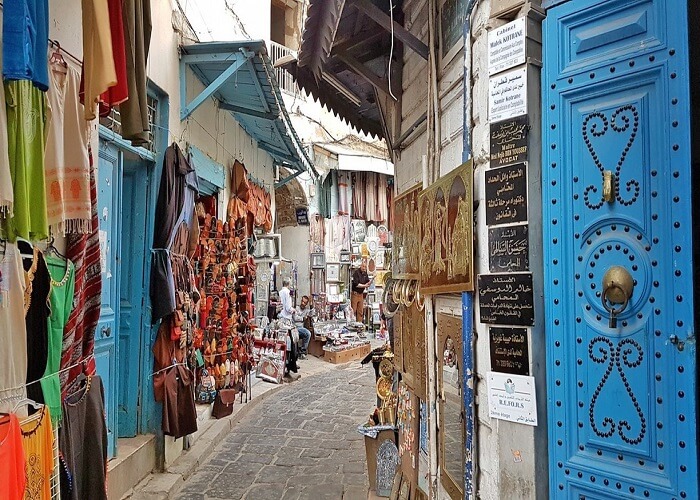 آشنایی با شهر توریستی حمامات تونس