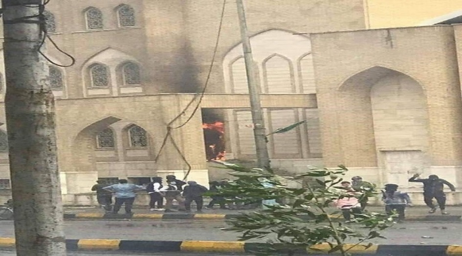 عشائر النجف الاشرف: نرفض التطاول على مرقد شهيد المحراب والمساس بالرموز الدينية