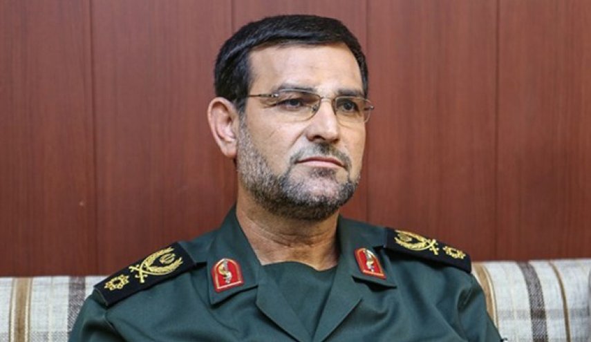 الادميرال تنكسيري: اقتدار ايران الاسلامية ثمرة المشاركة الشعبية في جميع الميادين