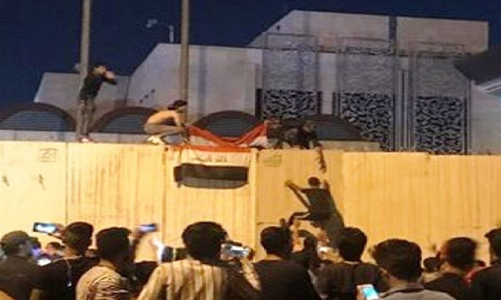 افشای نقش سفارت امارات در آتش زدن کنسولگری ایران در نجف