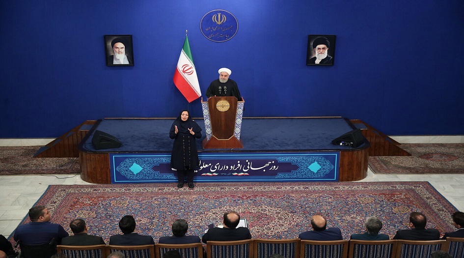الرئيس روحاني : الضغوط الامريكية لم تركع الشعب الايراني
