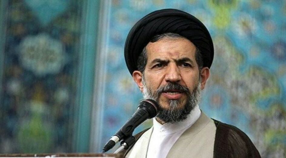 خطيب جمعة طهران يؤكد على الصمود في مواجهة نظام الهيمنة واطماعه