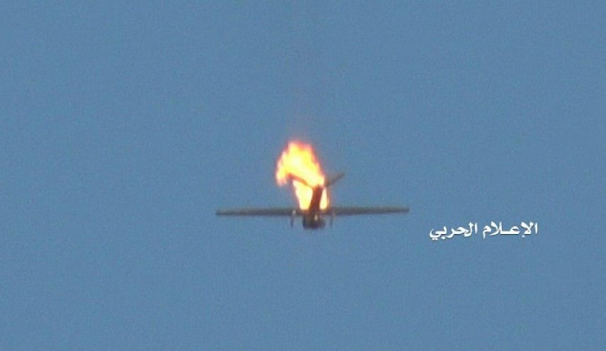 الدفاعات اليمنية تسقط طائرة تجسس للسعودية في جيزان