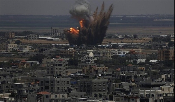 سلسلة غارات على قطاع غزة فجر اليوم
