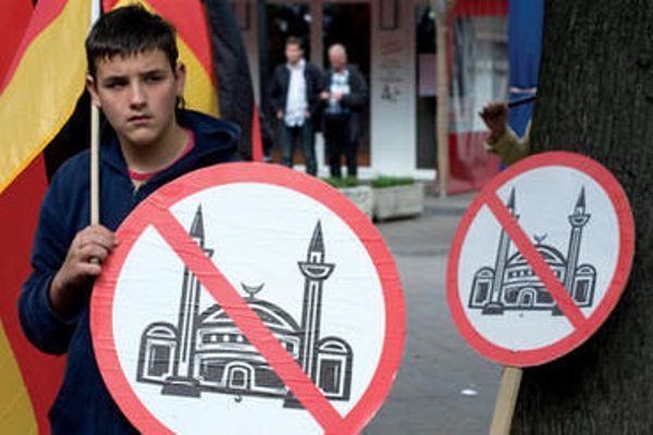 نفرت‌پراکنی علیه اسلام و مسلمانان در فیس‌بوک تحت حمایت غرب