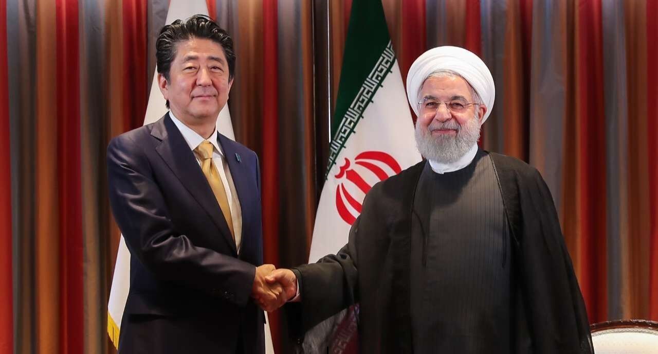 استقبال رسمی نخست وزیر ژاپن از روحانی