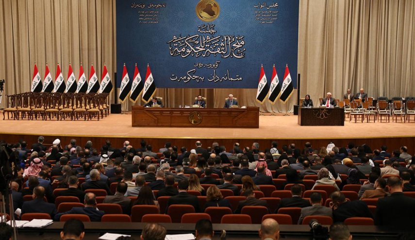 نائب رئيس البرلمان العراقي يدعو لعقد جلسة طارئة يوم غد