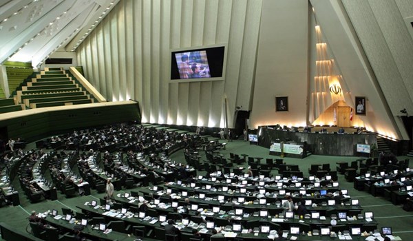 البرلمان الايراني يصادق على قانون يصنف البنتاغون منظمة إرهابية
