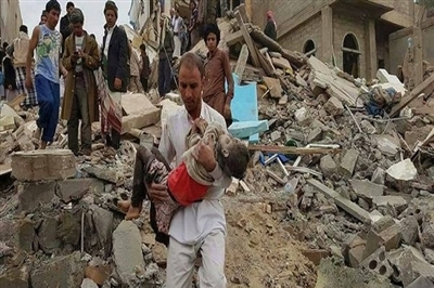 شهادت یک کودک یمنی بر اثر انفجار بمب خوشه‌ای رژیم سعودی