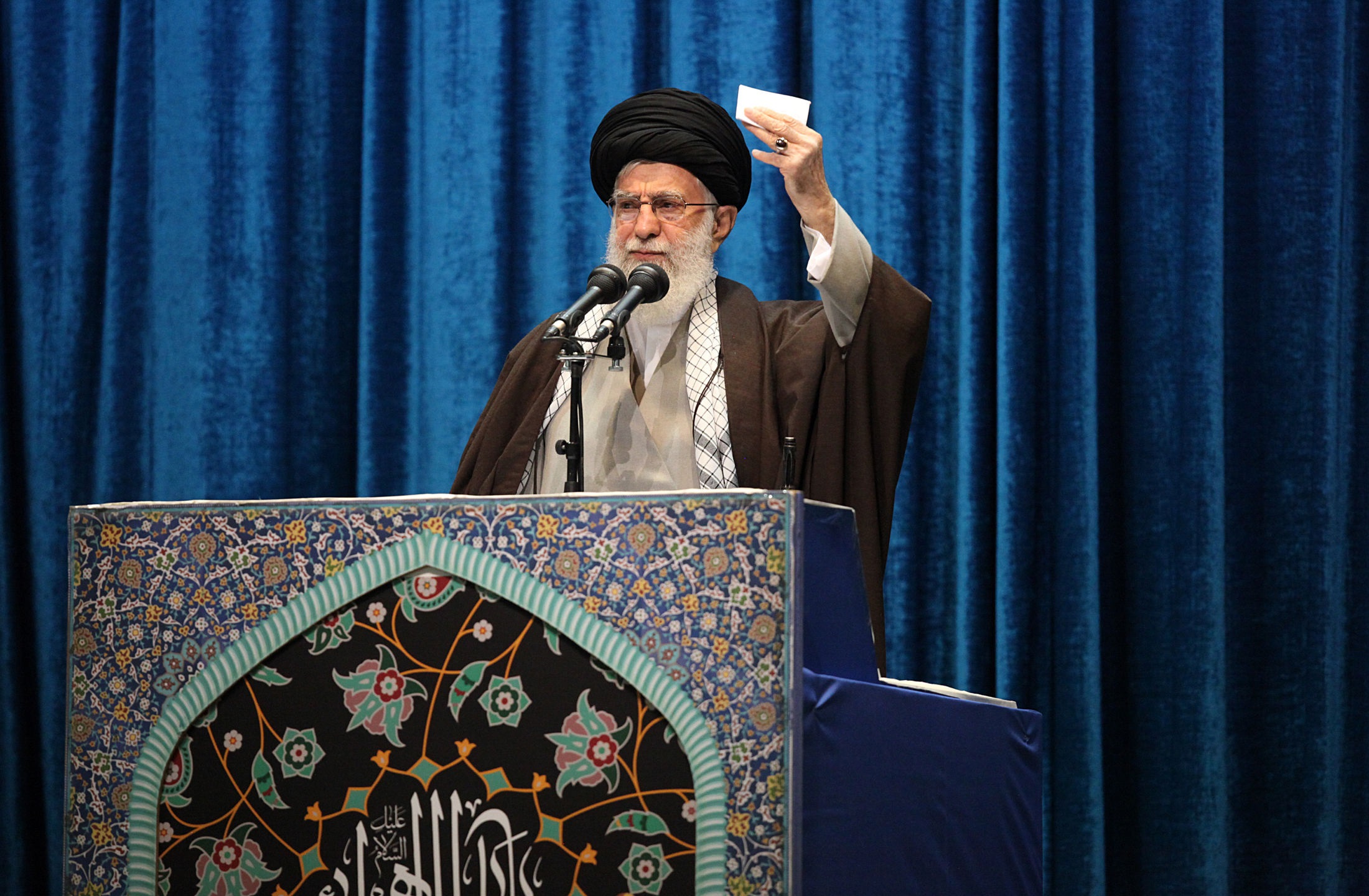 بیانات رهبر معظم انقلاب ؛ تبیین شاخص های اقتدار و عظمت ملت ایران