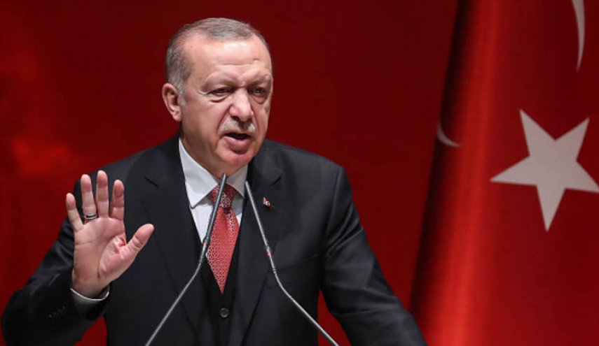 الرئيس التركي يتهم مصر والإمارات بدعم حفتر