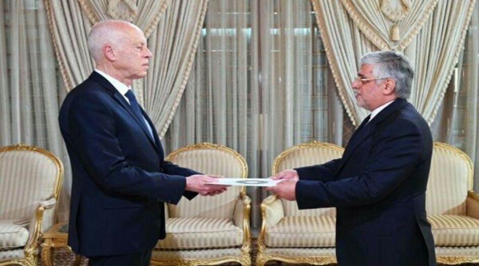 السفير الايراني الجديد يقدم اوراق اعتماده للرئيس التونسي