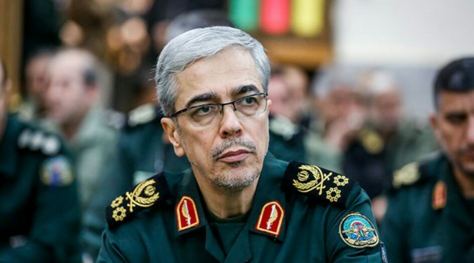 اللواء باقري: إنجازات المدافعين عن سماء البلاد مدعاة لشموخ الإيرانيين