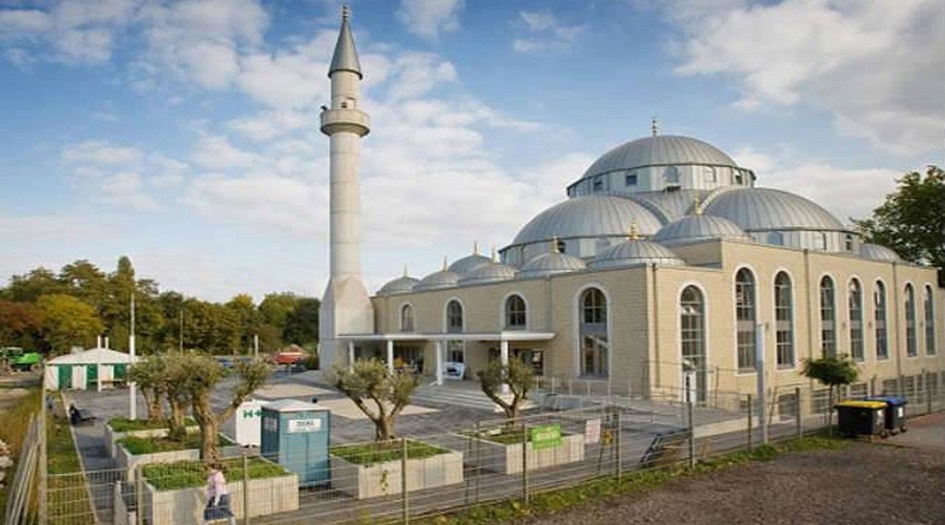 إخلاء 3 مساجد في ولاية ألمانية بعد تهديدات