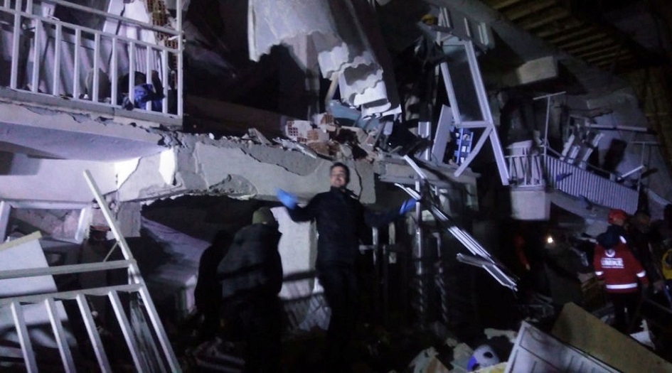 وزير الداخلية التركي يعلن الحصيلة الاولية لزلزال ضرب تركيا اليوم 