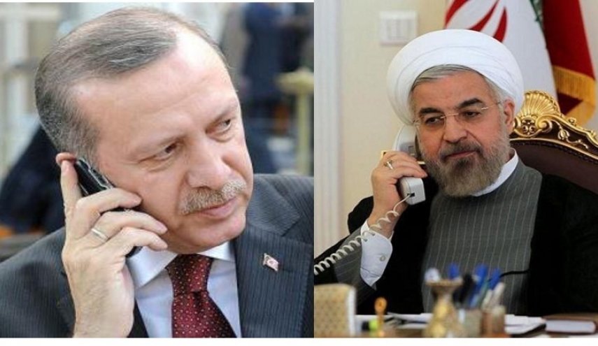 روحاني يقترح اجتماعا ثلاثيا يجمع ايران وسوريا وتركيا