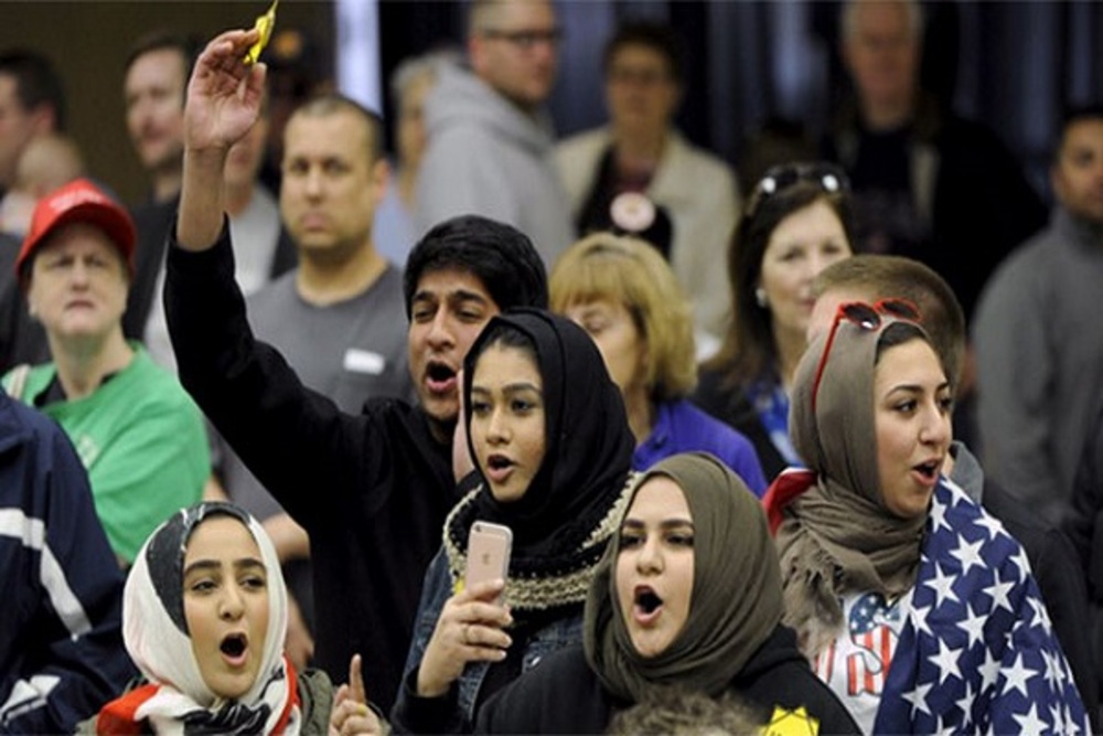 مسلمانان آمریکا بیشتر به کدام نامزد رای دادند؟