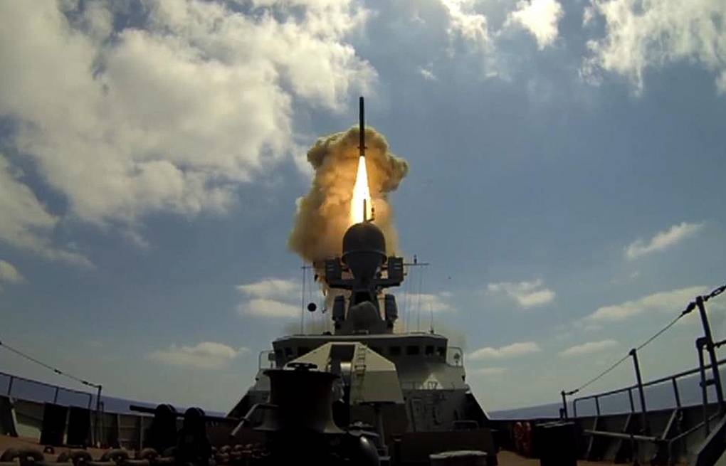 روسيا تختبر صاروخها المدمر "فائق السرعة"