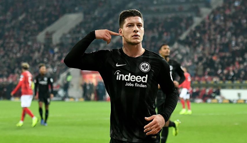 رئيس صربيا يهدد مهاجم ريال مدريد بالسجن إذا خرج من منزله