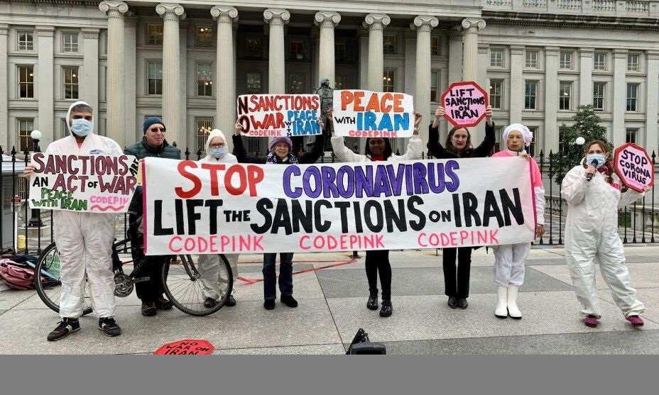 درخواست مقامات ارشد اسبق جهان برای کاهش تحریم های ایران