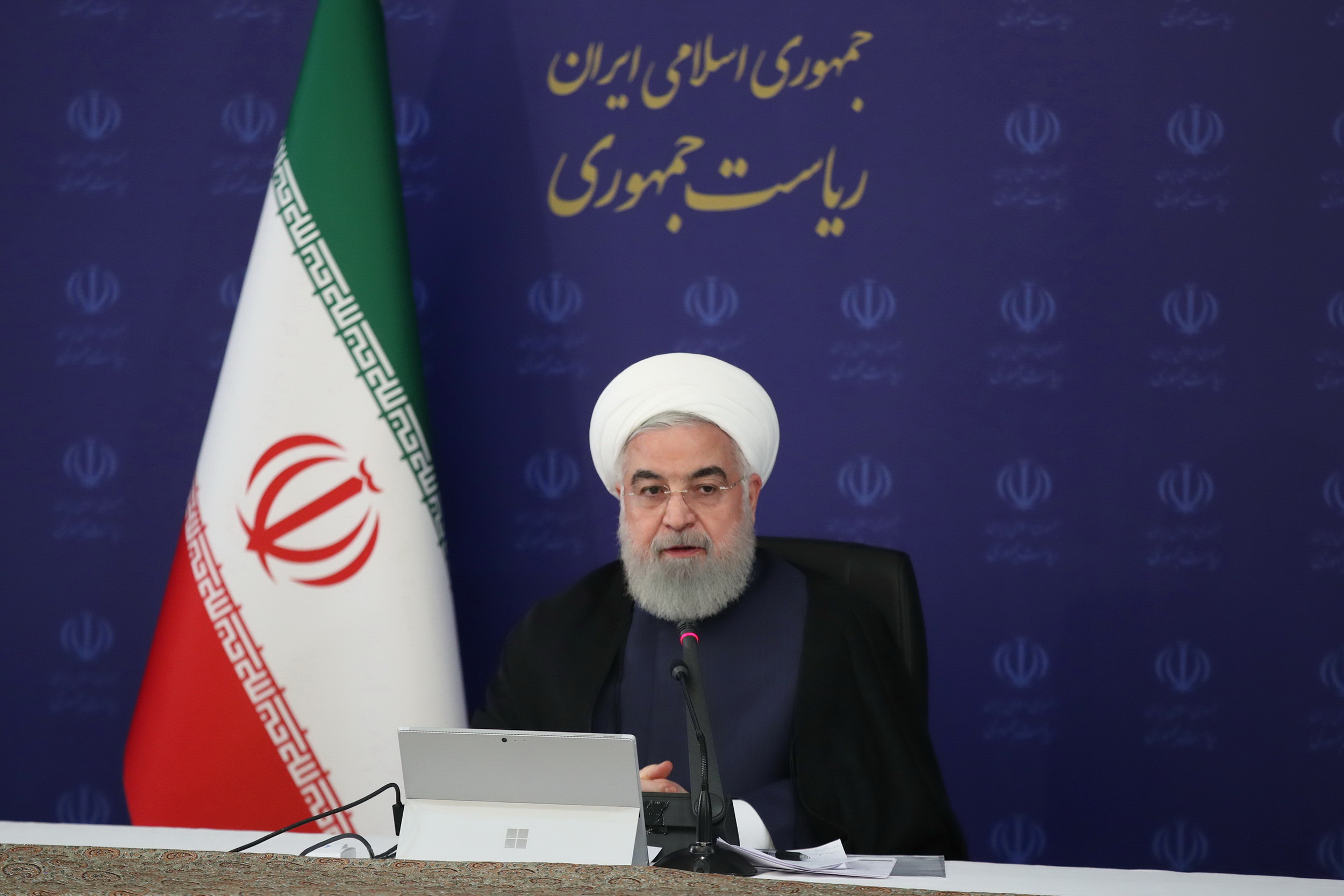 روحانی : تداوم تحریم‌ها ناقض بدیهی‌ ترین حقوق اولیه بشر است