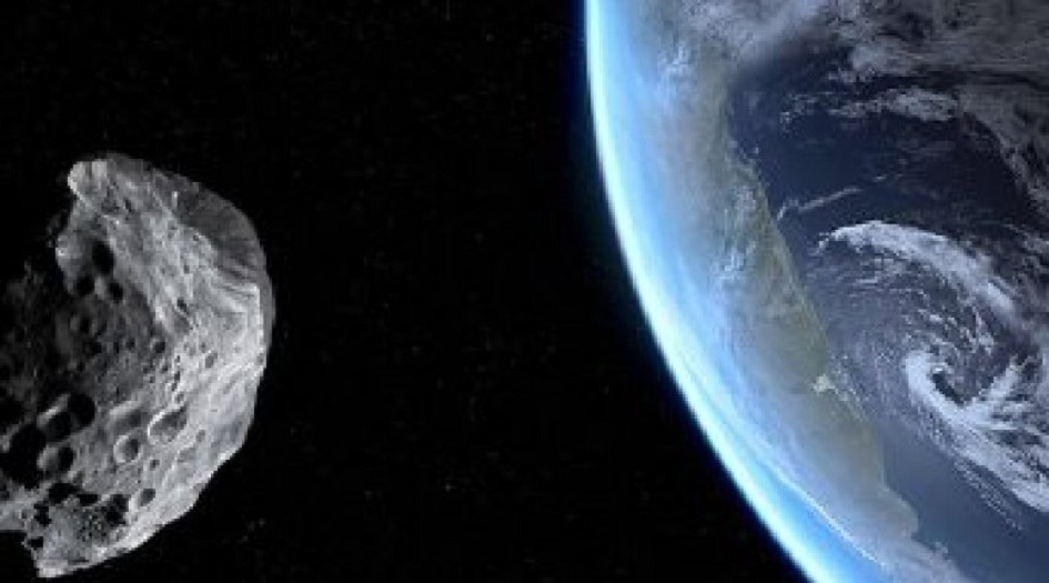ما حقيقة اصطدام كويكب بحجم جبل ايفرست بالأرض؟