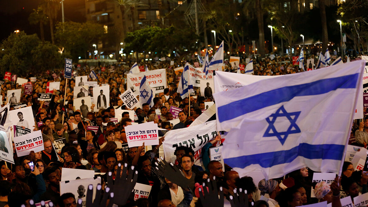 تظاهرات علیه نتانیاهو و گانتس در تل‌آویو