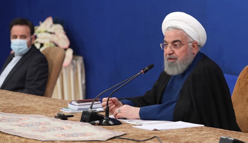 روحاني: على الجميع التكاتف لاجتياز مشاكل البلد