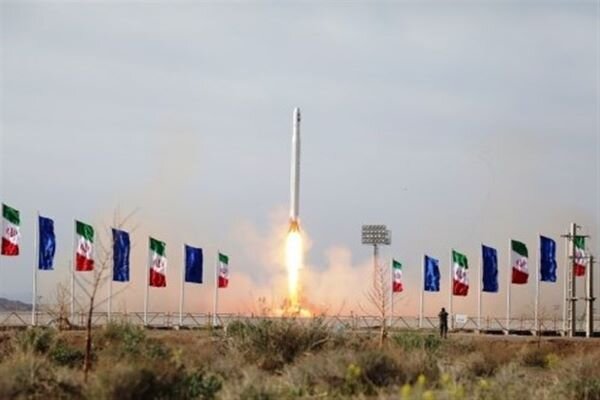 با اذعان به قدرت فضایی ایران؛  مقام نظامی صهیونیستی: پرتاب ماهواره «نور۱» را نمی توان کوچک شمرد