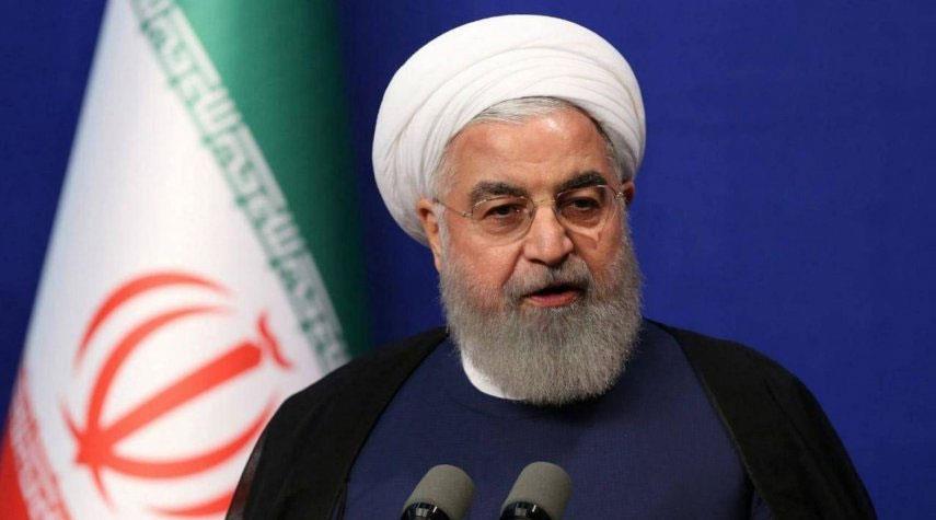الرئيس روحاني: المساجد ستفتح غدا في المناطق قليلة المخاطر