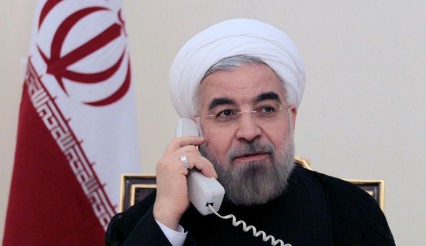 روحاني يشدد على تعزيز العلاقات وتظافر الجهود لمواجهة كورونا 