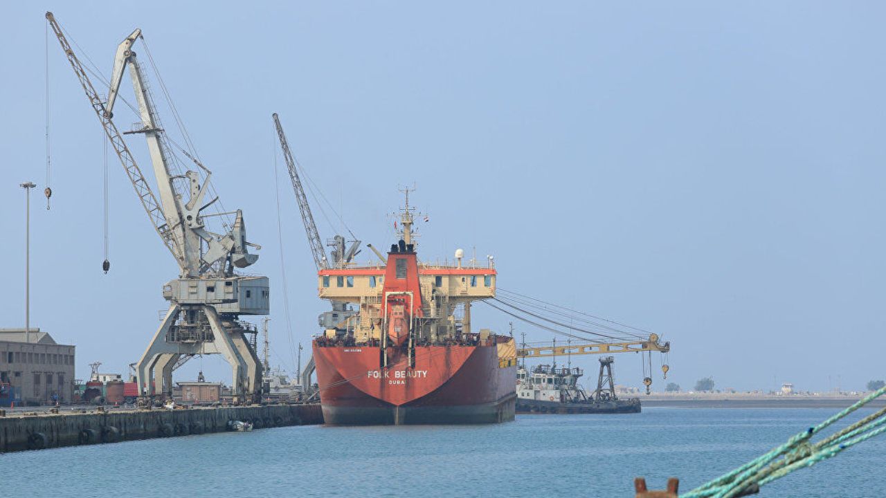 توقیف کشتی های یمنی توسط ائتلاف سعودی