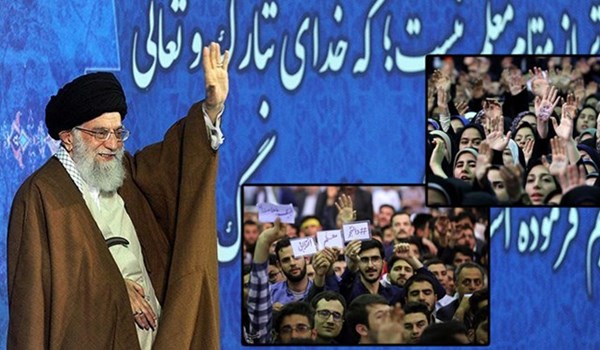 طلاب جامعة اعداد المعلمين في ايران يجددون العهد مع قائد الثورة